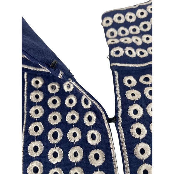 Carole Little Women’s Blue 3/4 Sleeve Top Embroidered Neckline Split Hem Sz 1X - Picture 7 of 9